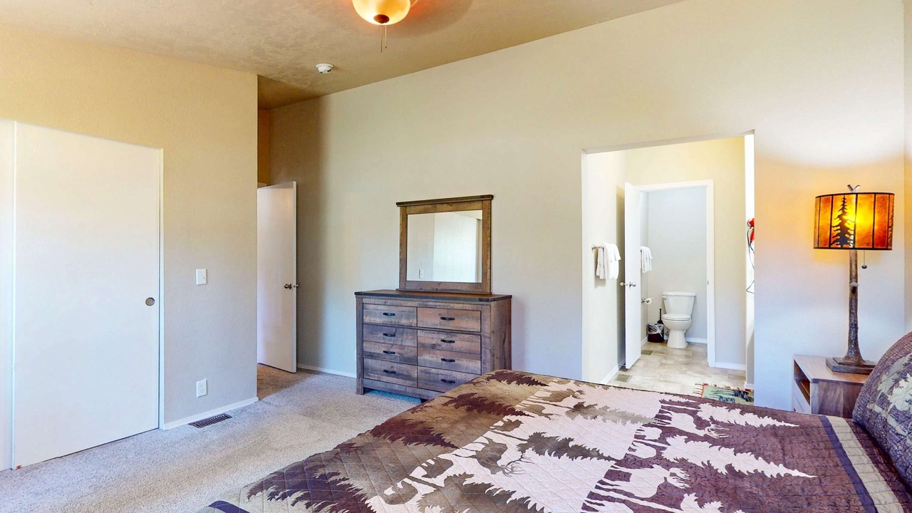 Photo of Bedroom in Three Rivers