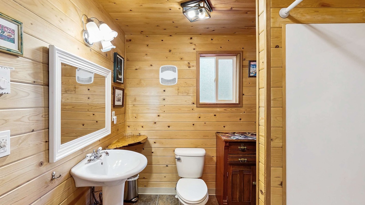 Photo of Bathroom in Otter Rock