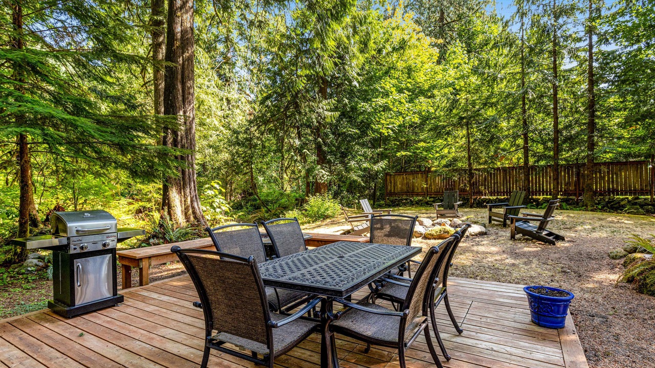 Photo of Outdoor in Rhododendron