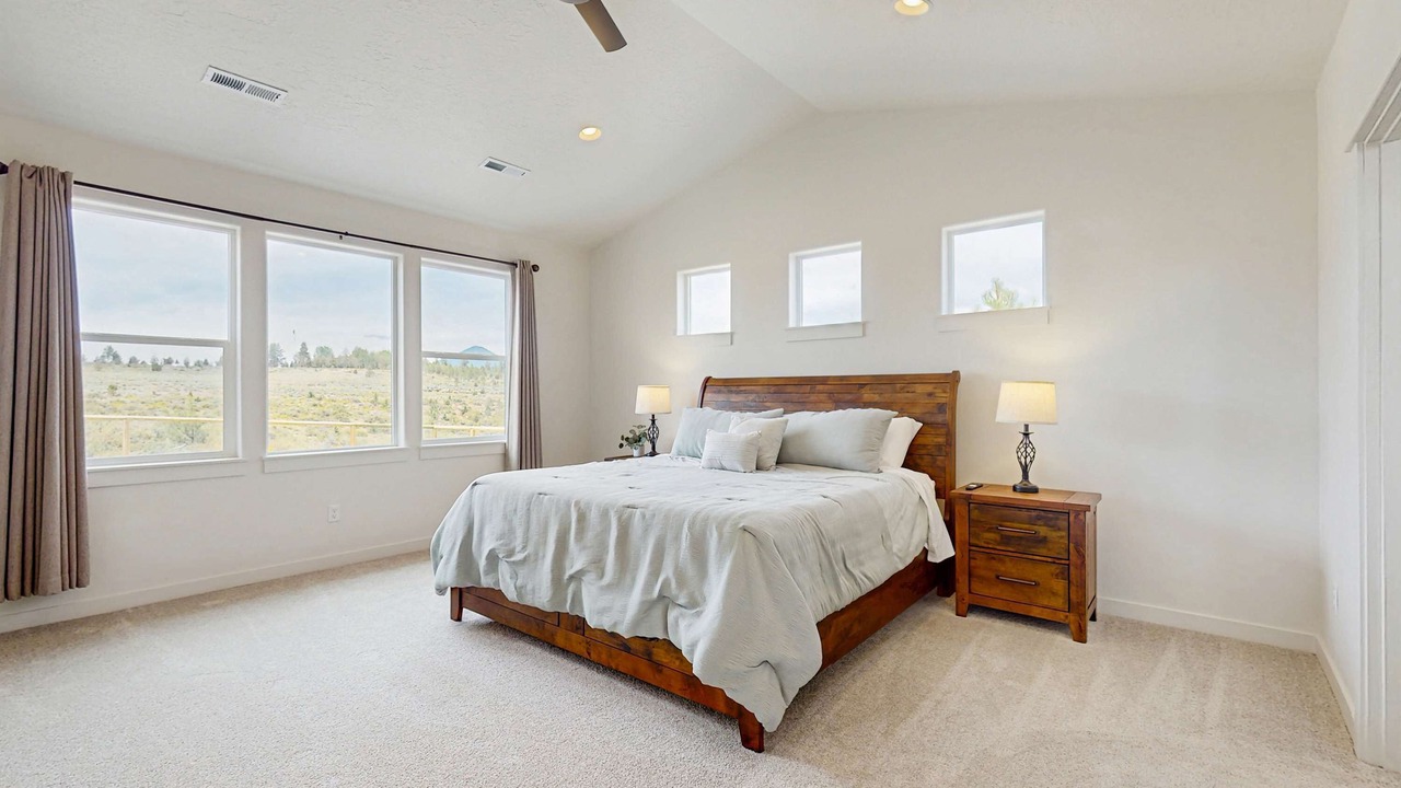 Photo of Bedroom in Sisters