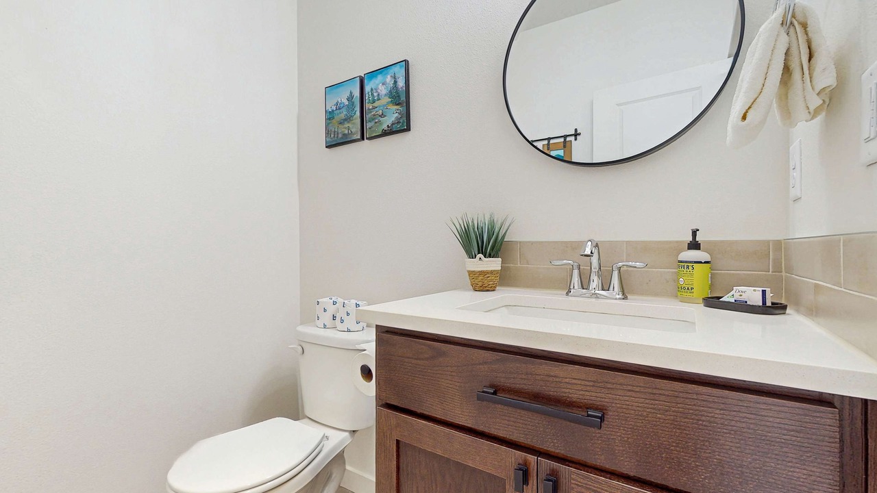Photo of Bathroom in Sisters