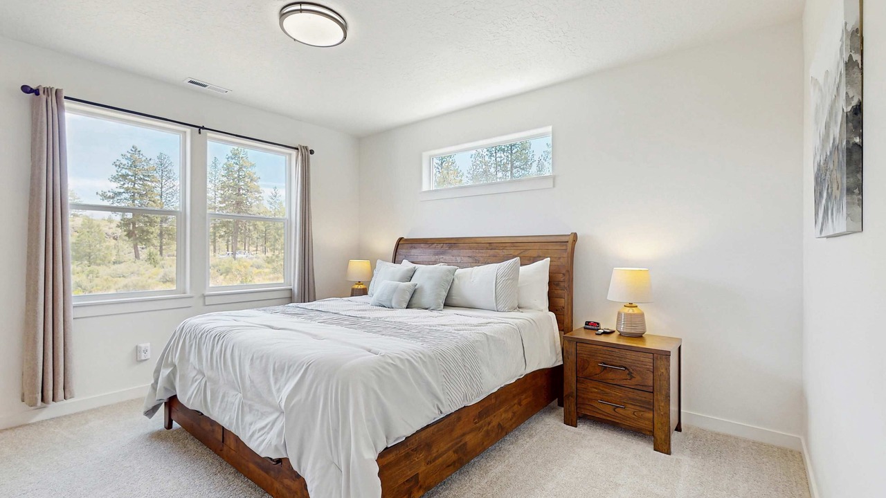Photo of Bedroom in Sisters