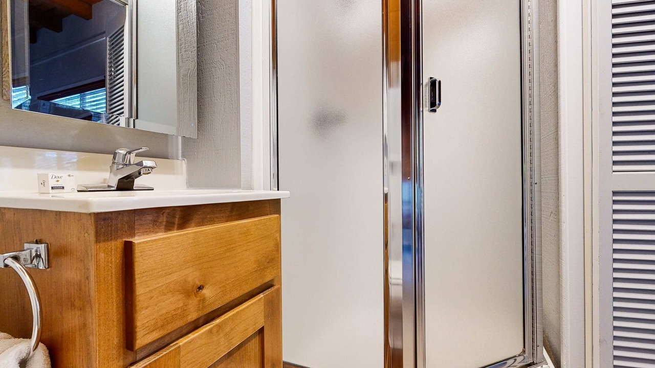 Photo of Bathroom in Sunriver