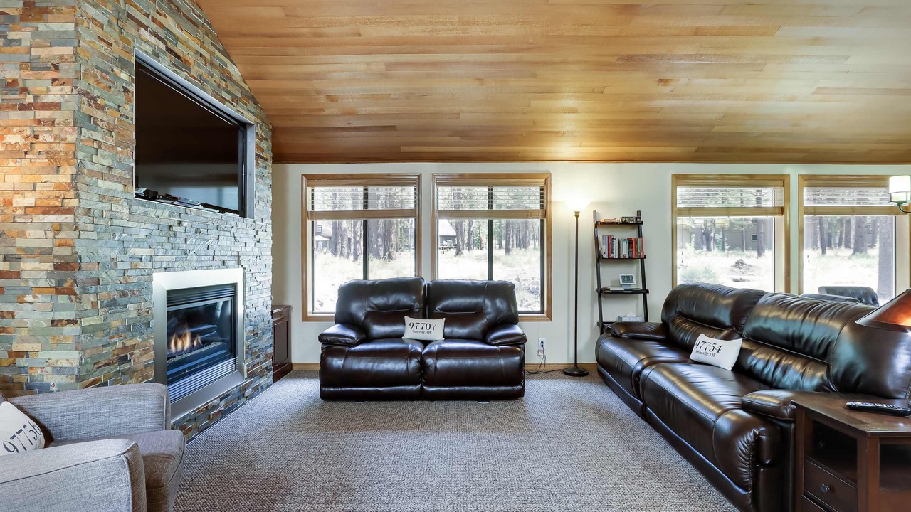 Photo of Livingroom in Overlook Park