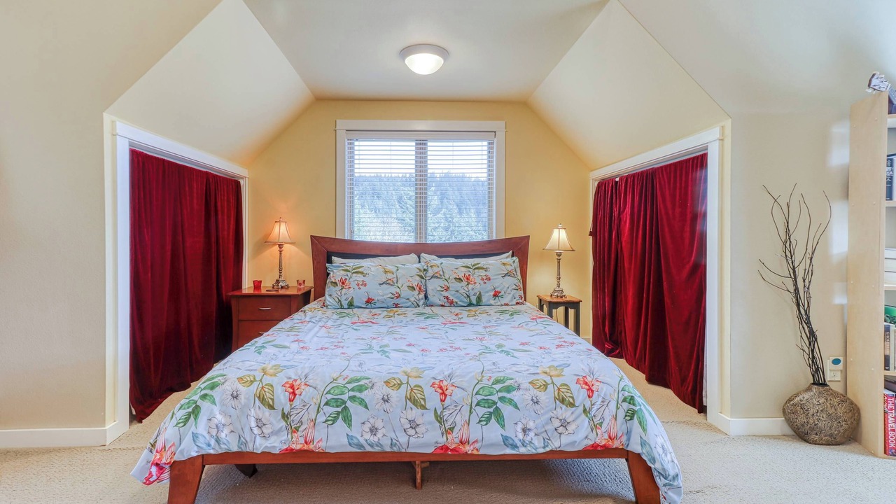 Photo of Bedroom in White Salmon