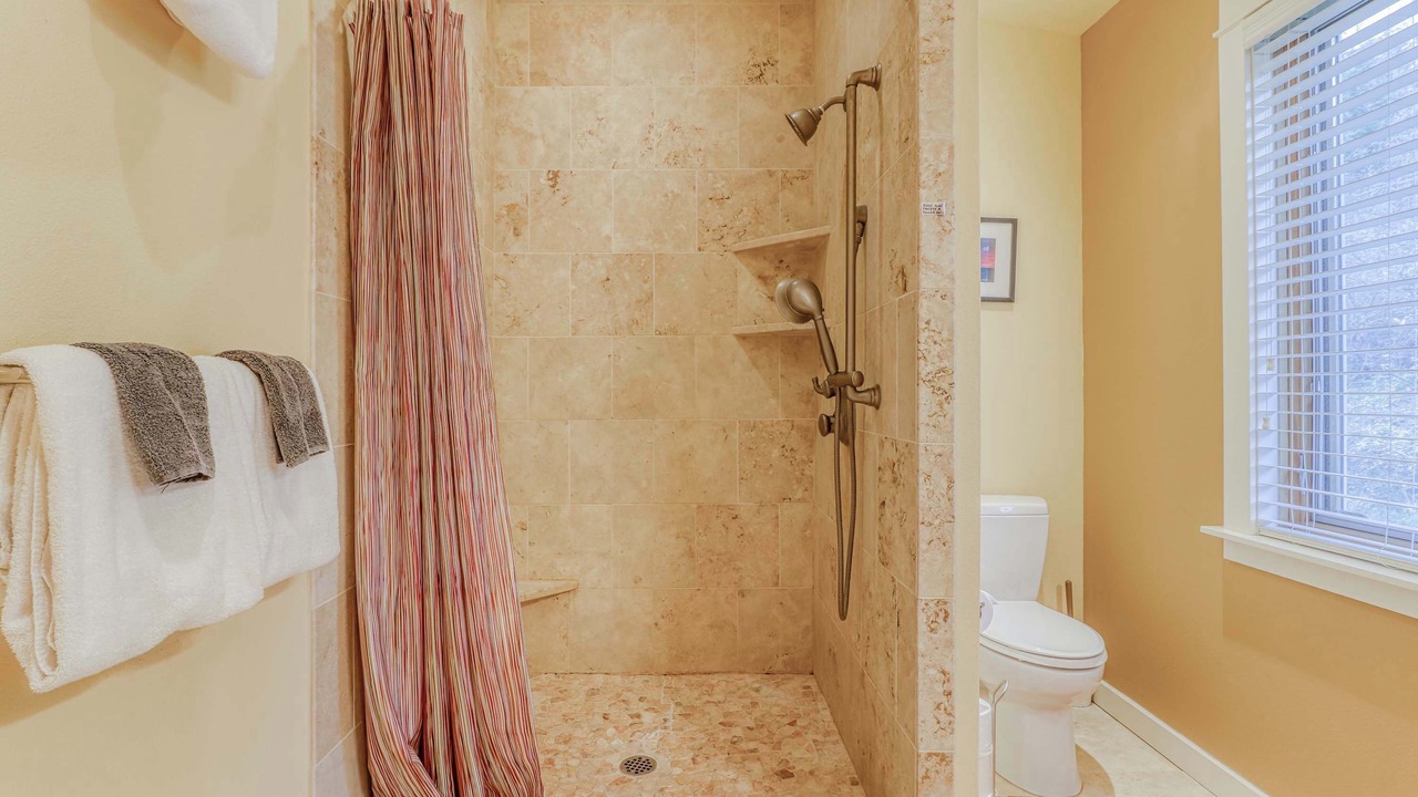 Photo of Bathroom in White Salmon