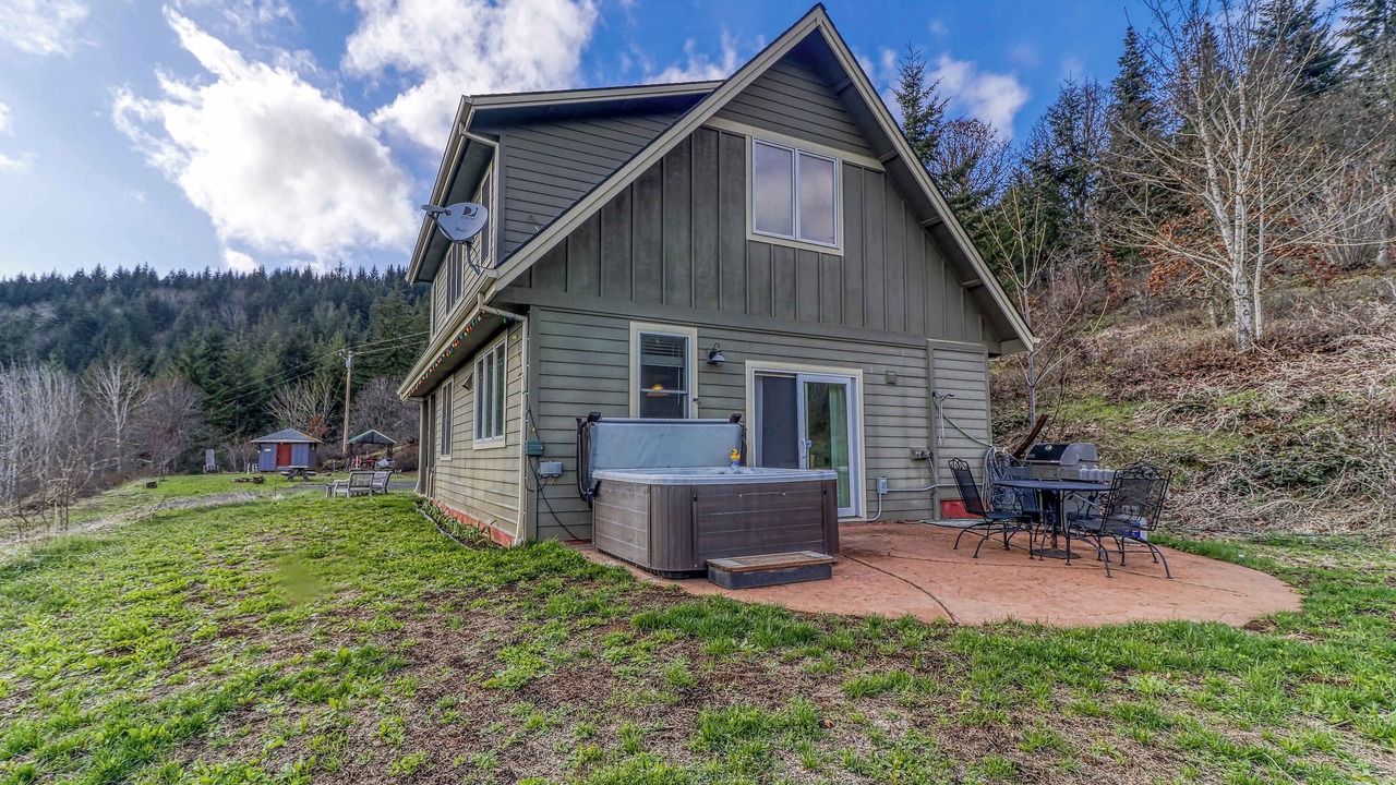 Photo of Outdoor in White Salmon