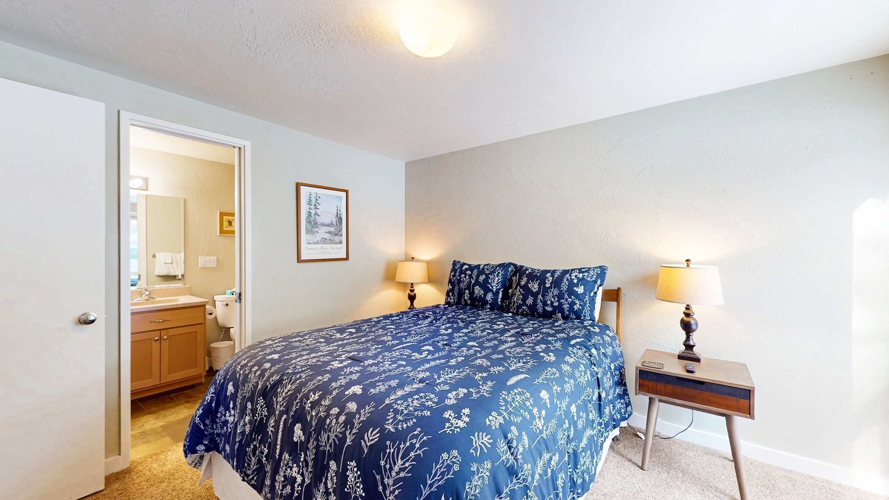 Photo of Bedroom in Overlook Park