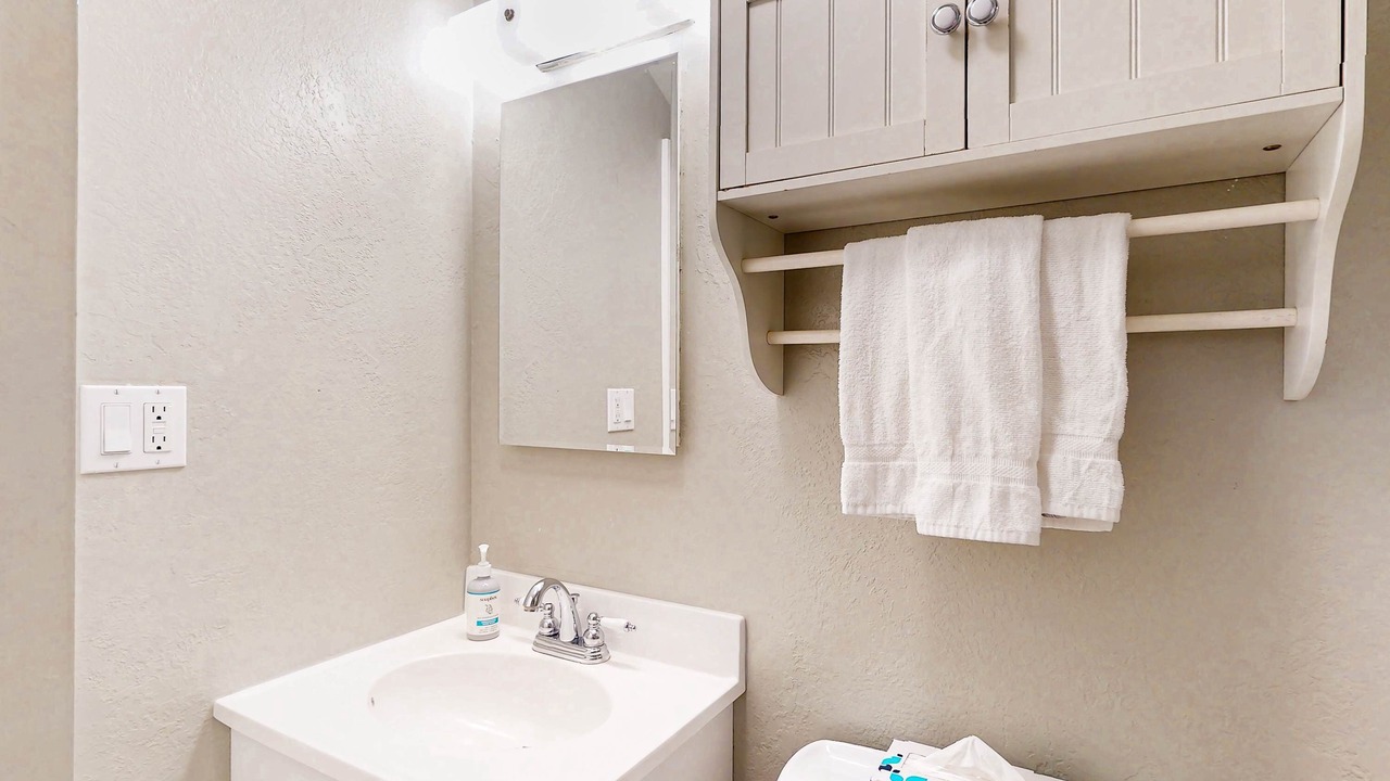 Photo of Bathroom in Overlook Park