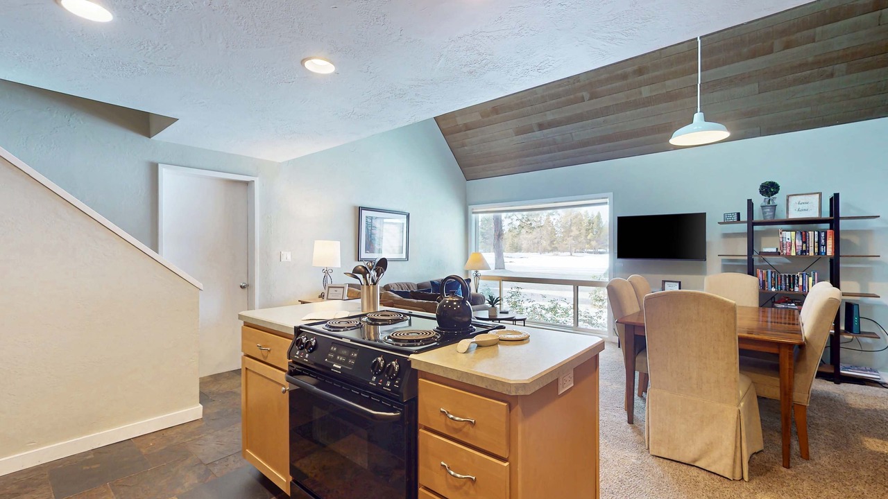Photo of Kitchen in Overlook Park