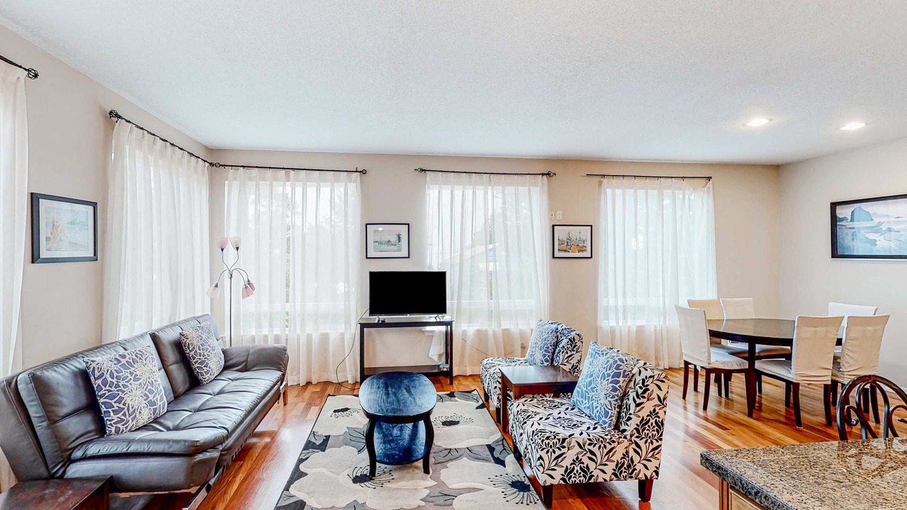 Photo of Livingroom in Agate Beach