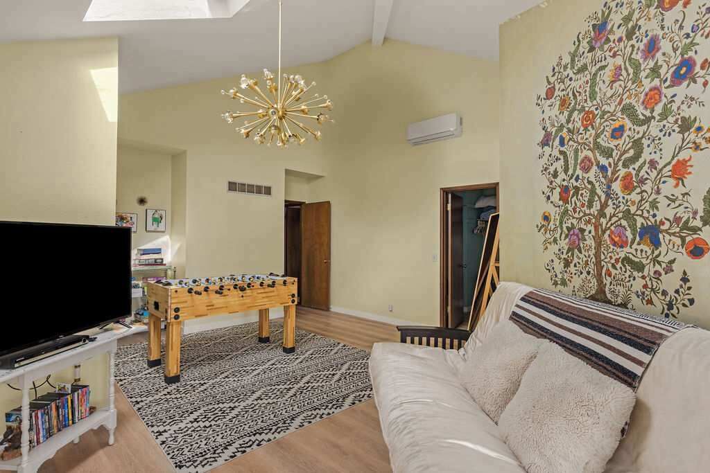 Photo of Livingroom in Mosier