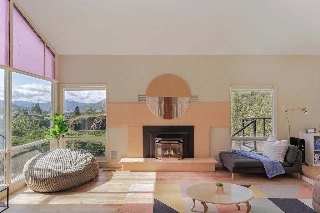 Photo of Livingroom in Mosier