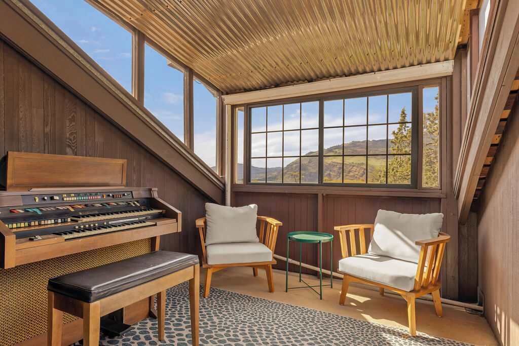 Photo of Others in Mosier