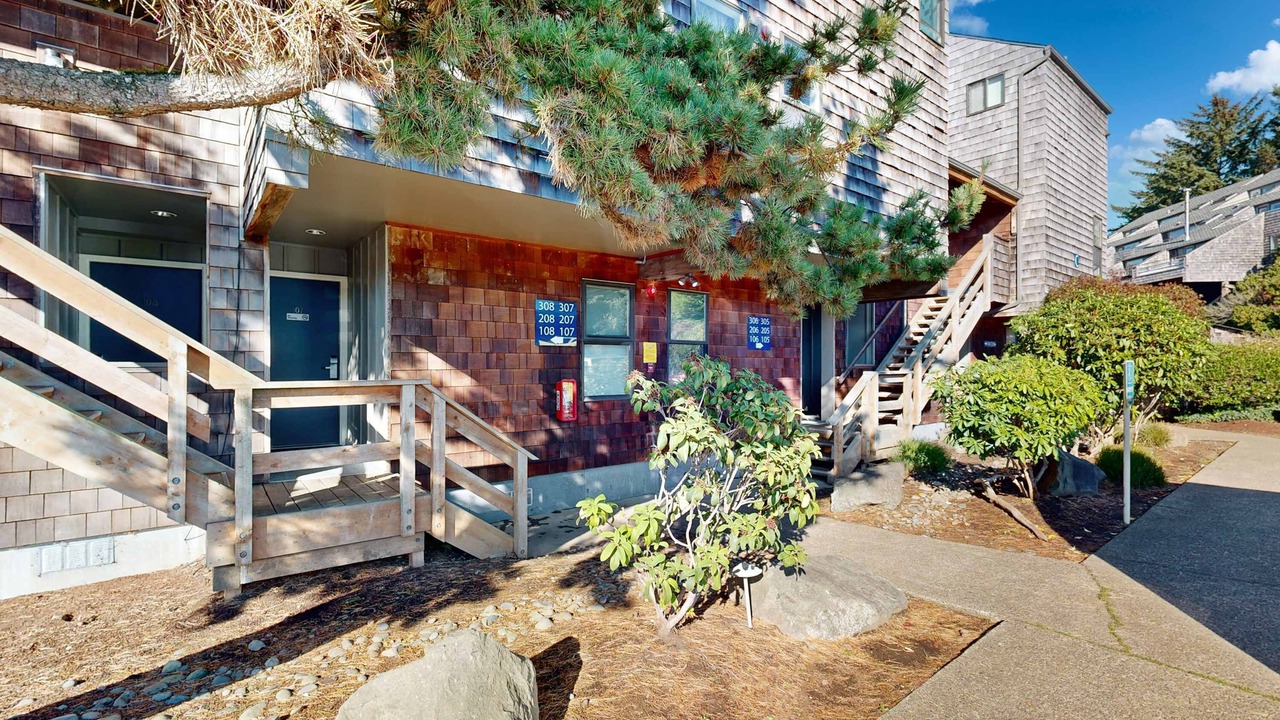 Photo of Outdoor in Historic Bayfront