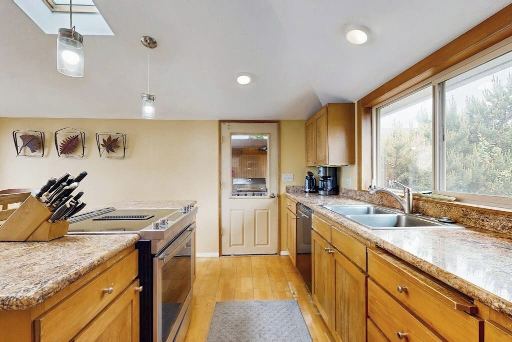 Photo of Kitchen in Seal Rock