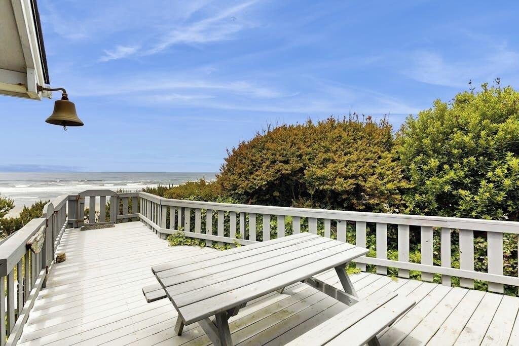 Photo of Outdoor in Seal Rock