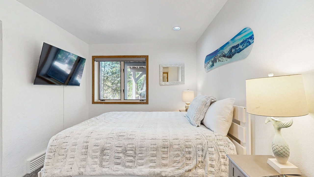 Photo of Bedroom in Overlook Park