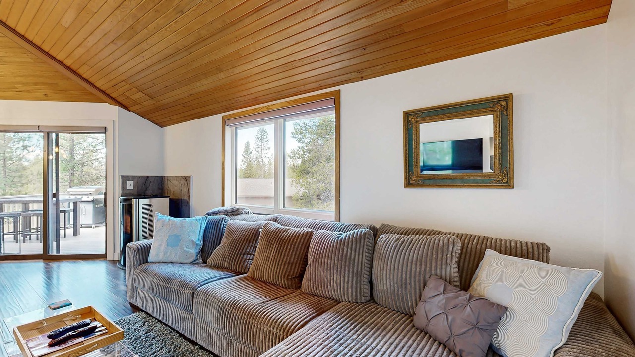 Photo of Livingroom in Overlook Park
