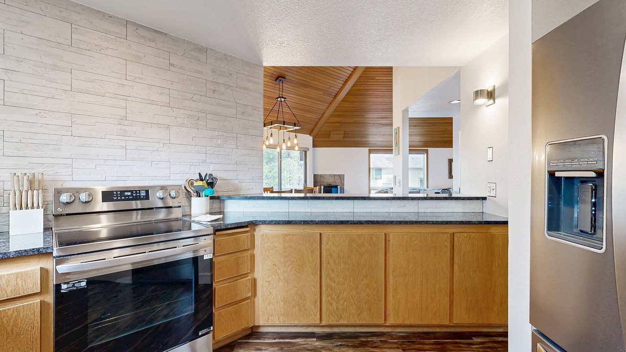 Photo of Kitchen in Overlook Park