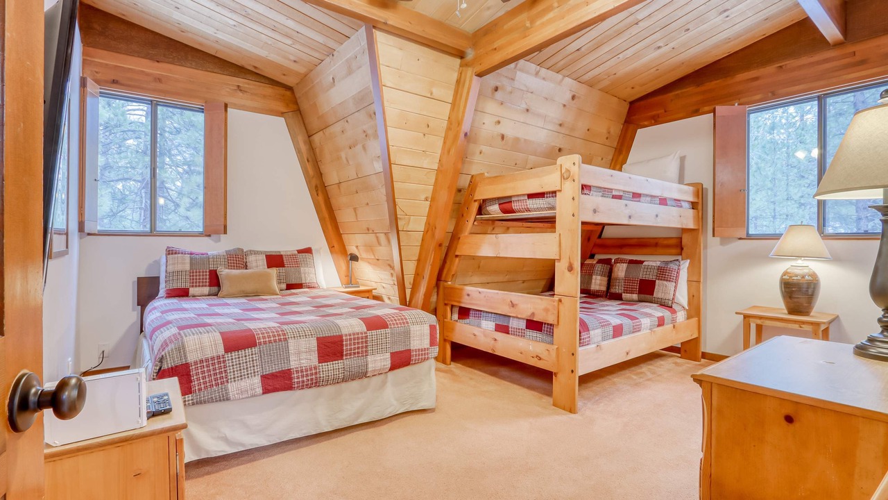 Photo of Bedroom in Sunriver