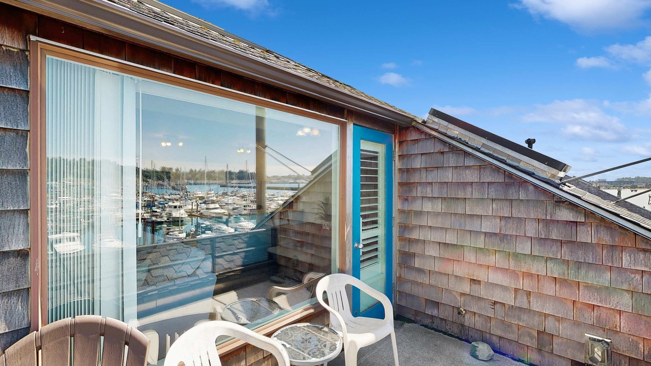Photo of Patio Balcony in Historic Bayfront
