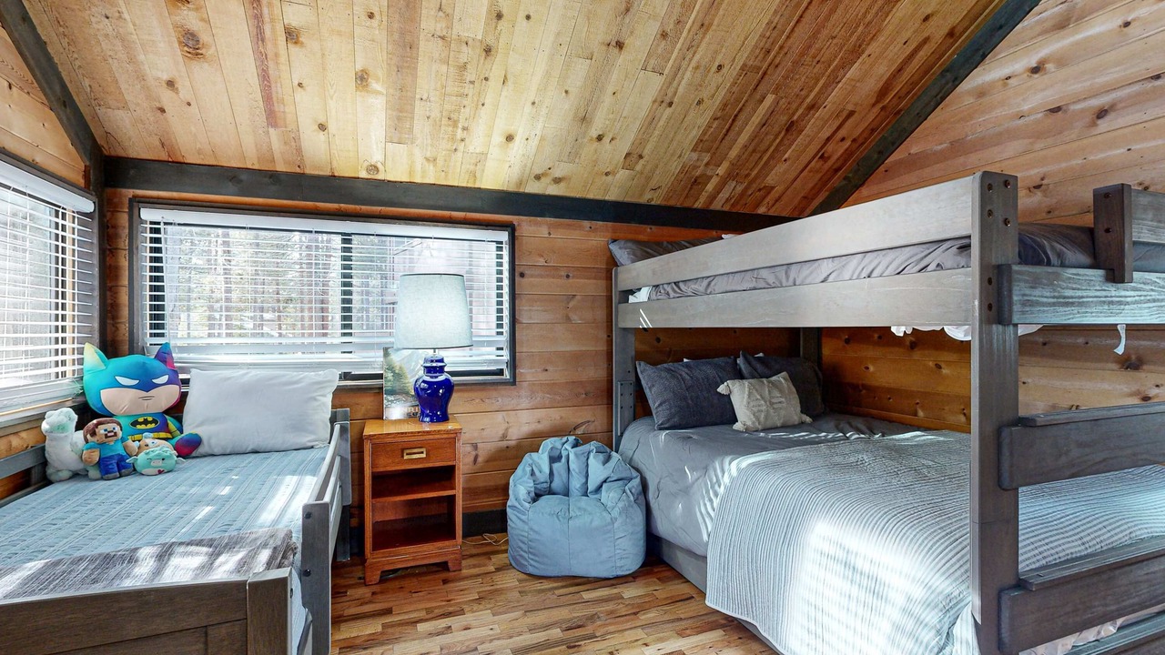 Photo of Bedroom in Overlook Park