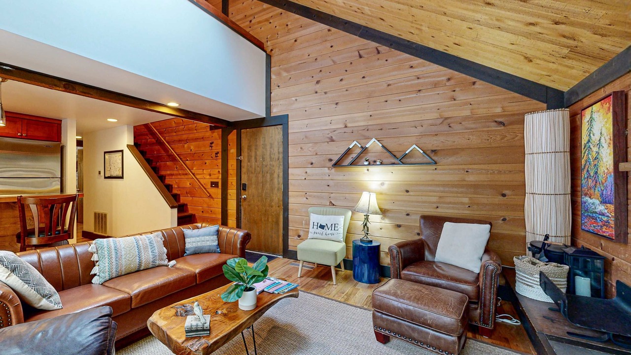 Photo of Livingroom in Overlook Park