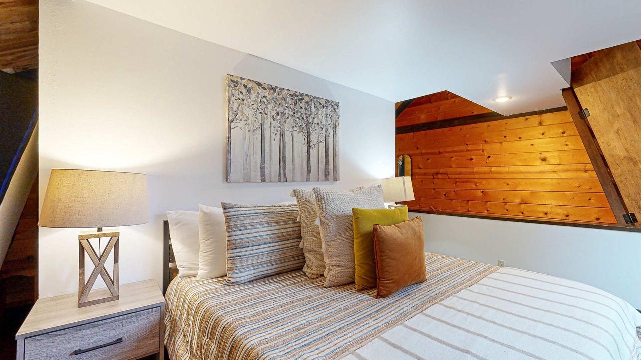 Photo of Bedroom in Overlook Park