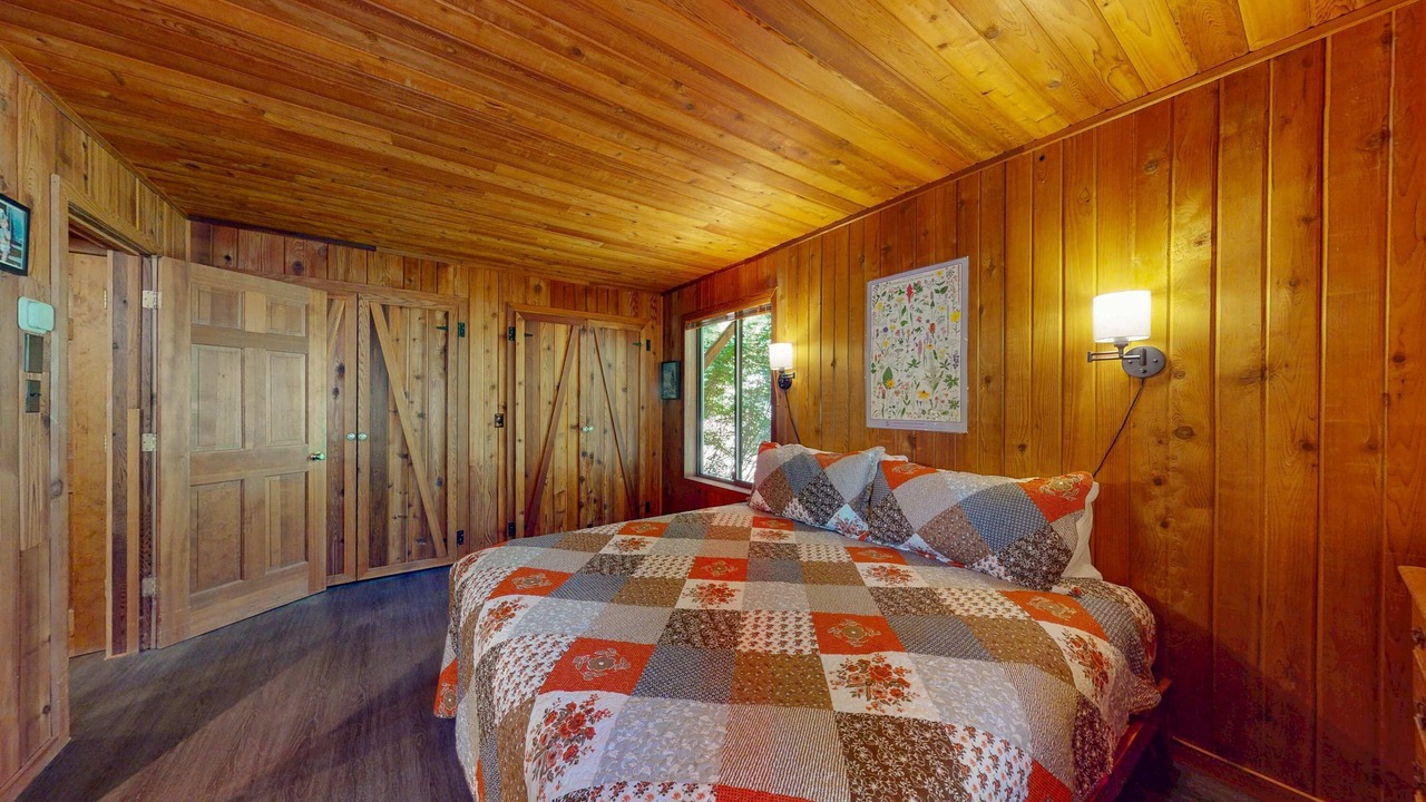 Photo of Bedroom in Joseph