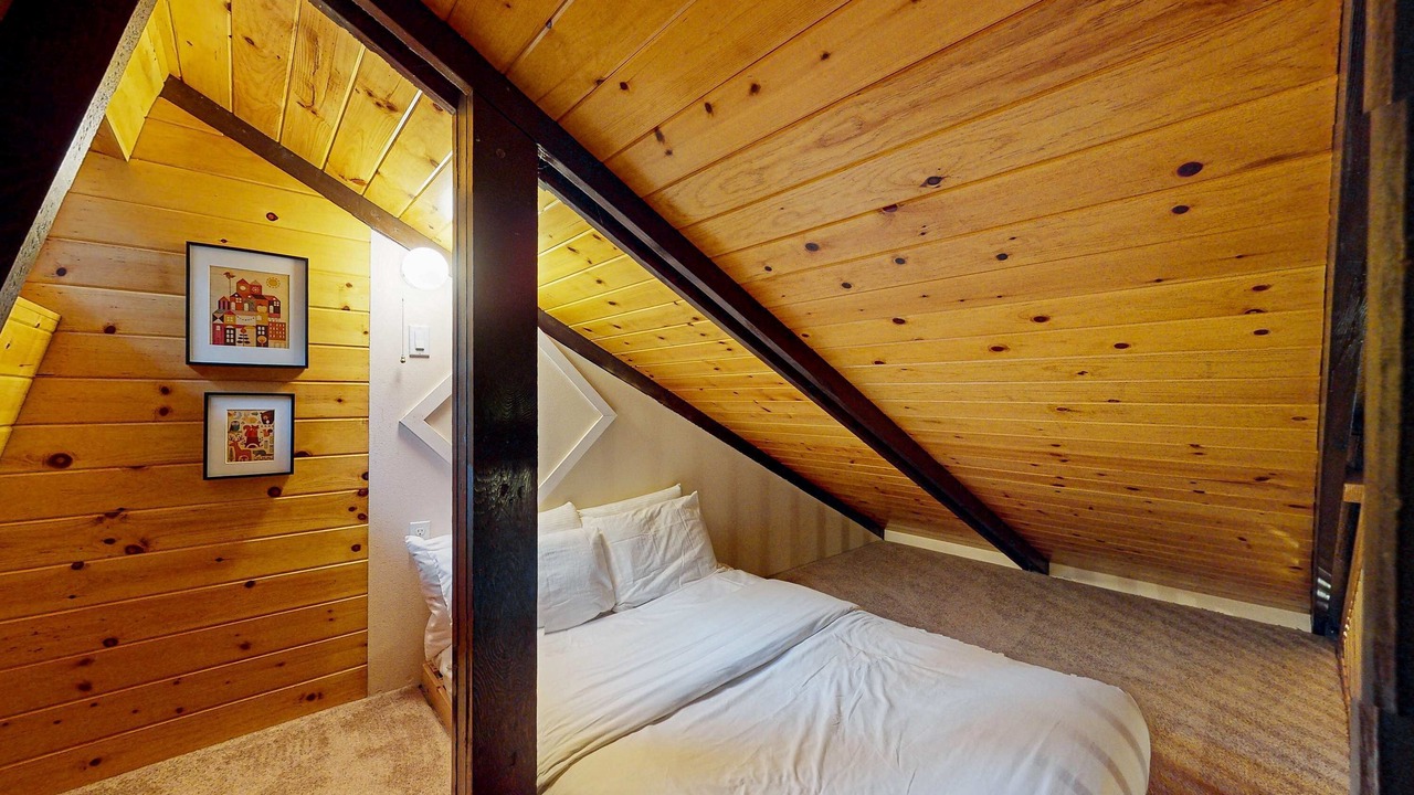 Photo of Bedroom in Mount Hood Village