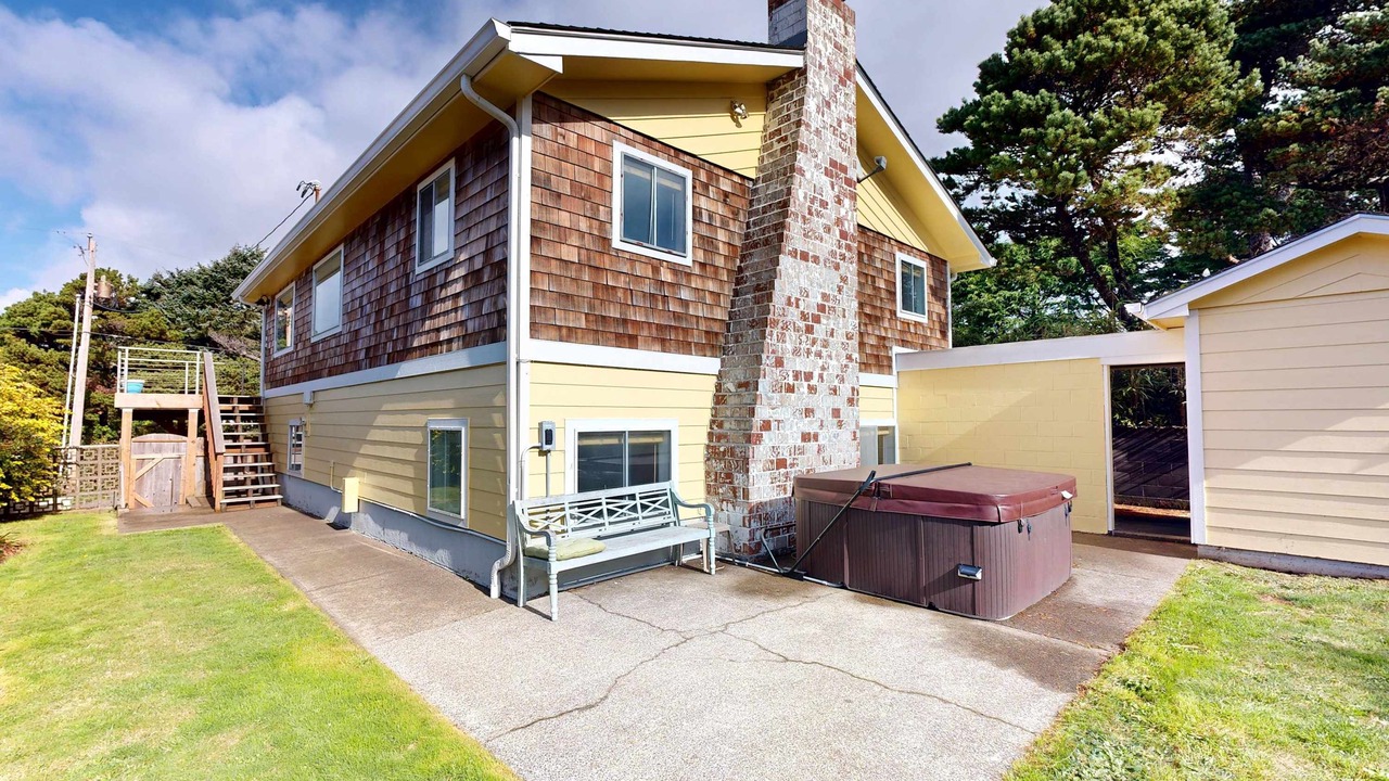 Photo of Patio Balcony in Agate Beach