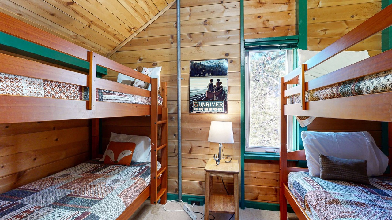 Photo of Bedroom in Sunriver