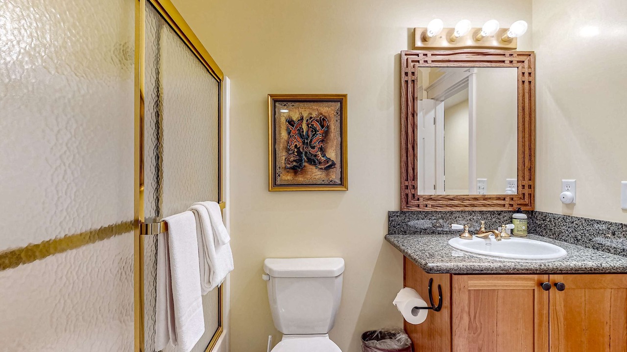 Photo of Bathroom in Black Butte Ranch