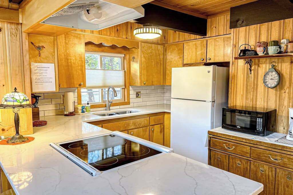 Photo of Kitchen in Oregon Water Wonderland