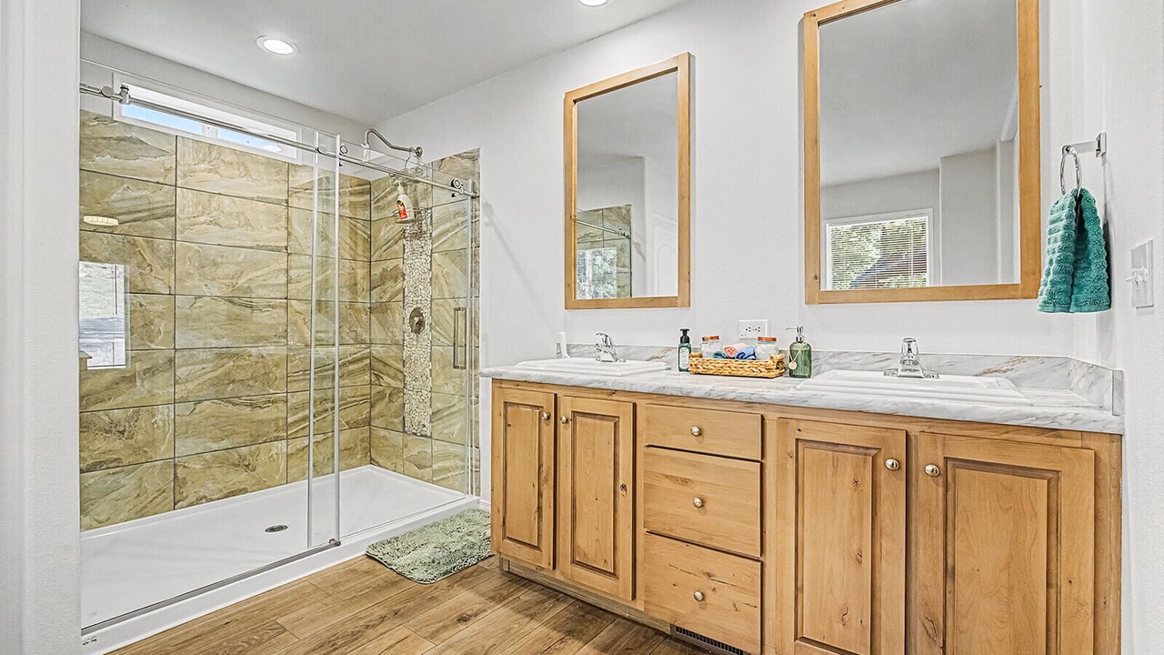 Photo of Bathroom in Garden Valley