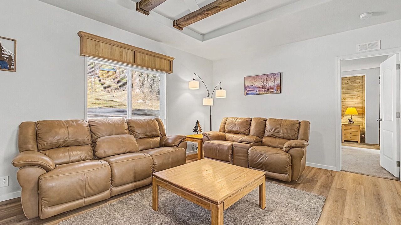 Photo of Livingroom in Garden Valley