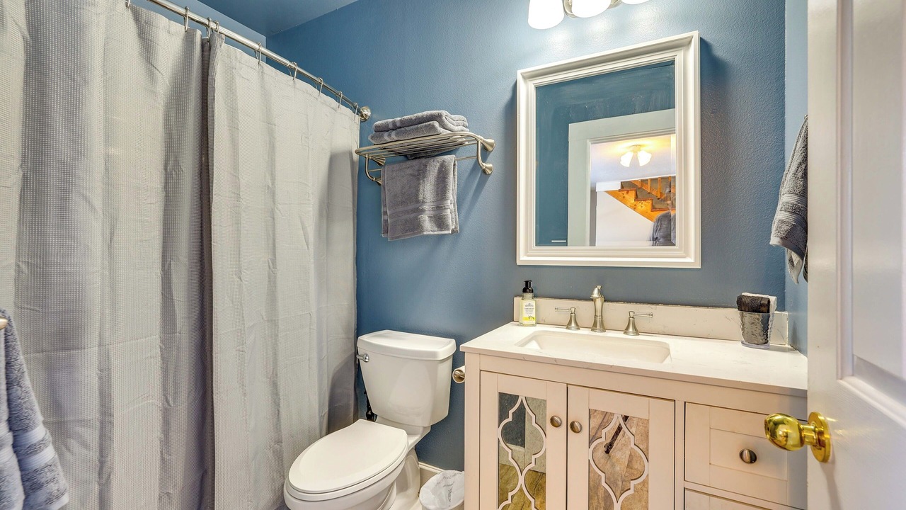 Photo of Bathroom in Garden Valley