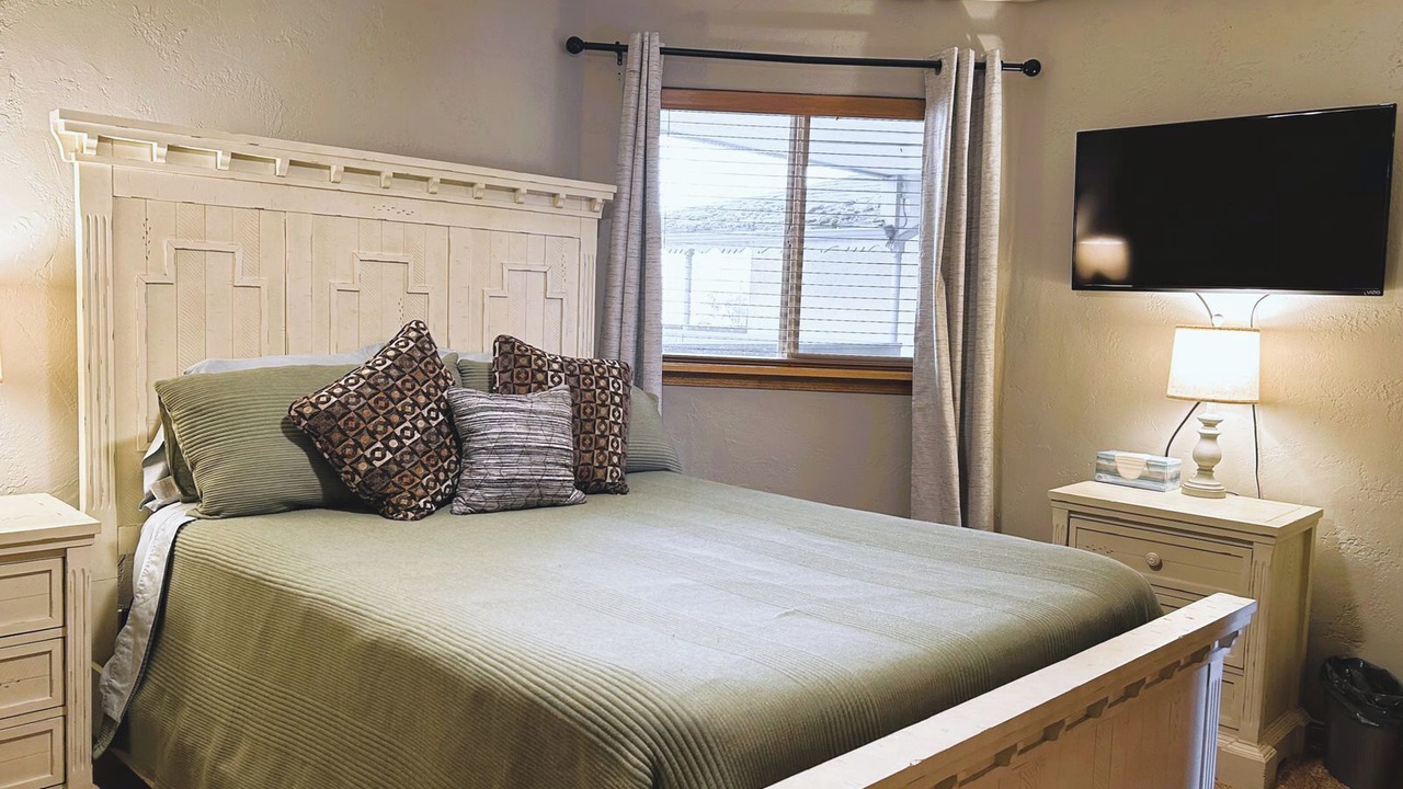 Photo of Bedroom in Kellogg