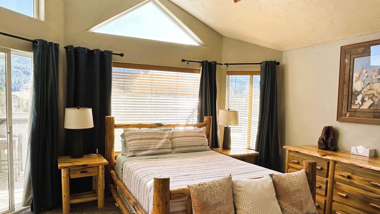 Photo of Bedroom in Kellogg