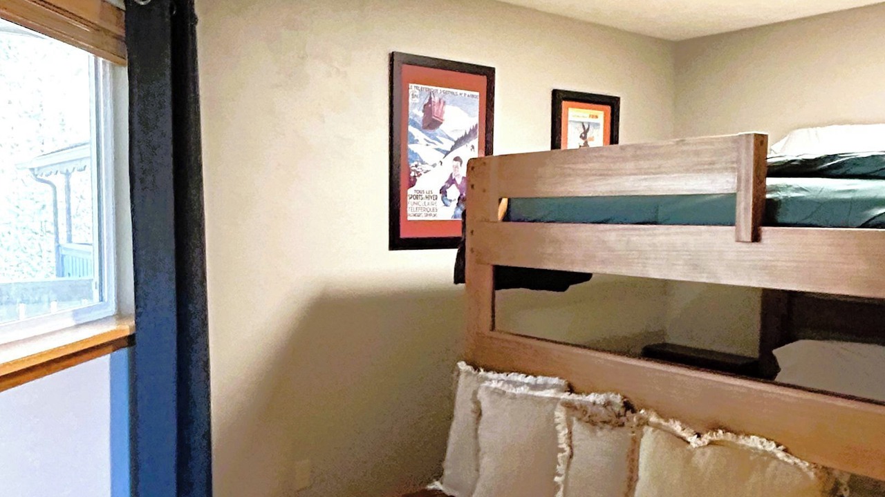 Photo of Bedroom in Kellogg