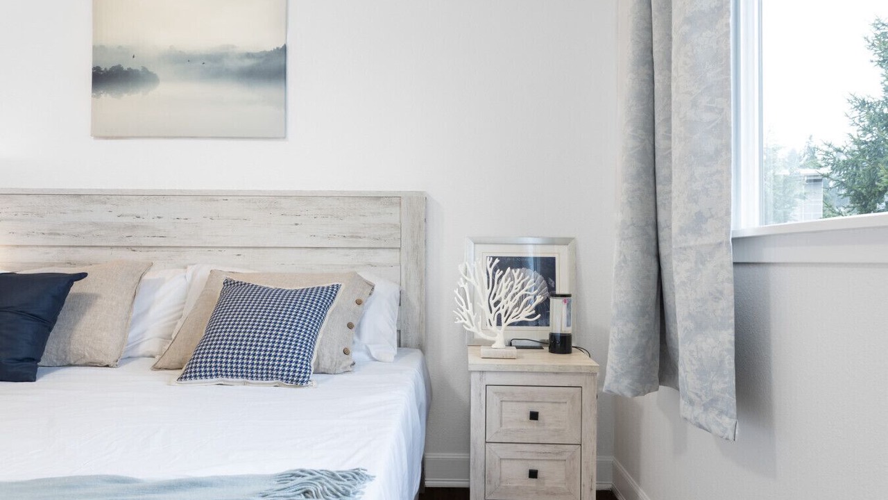 Photo of Bedroom in Shoreline