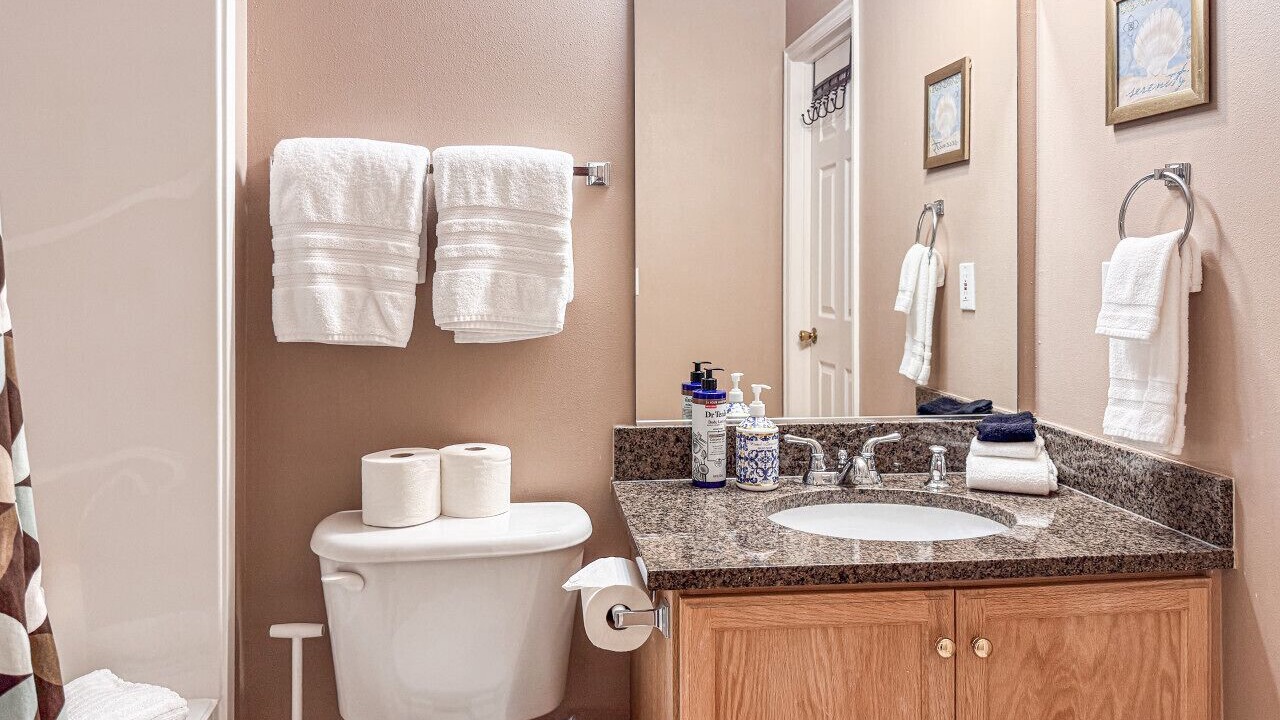 Photo of Bathroom in Harbor Village