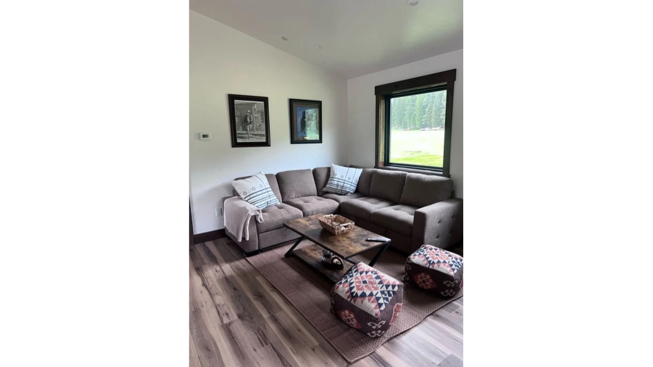 Photo of Livingroom in Huson