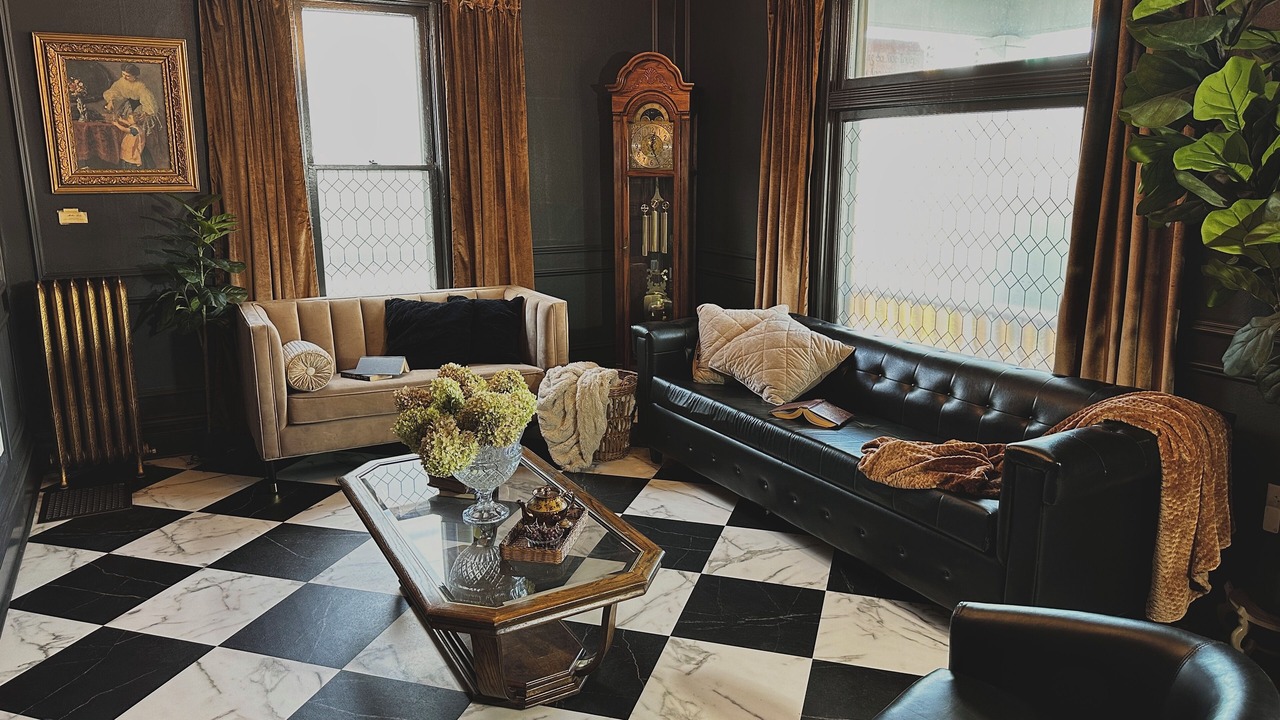Photo of Livingroom in Logan