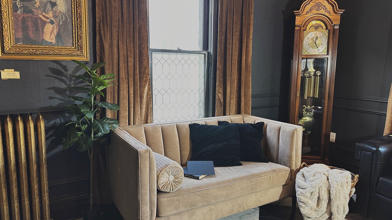 Photo of Livingroom in Logan