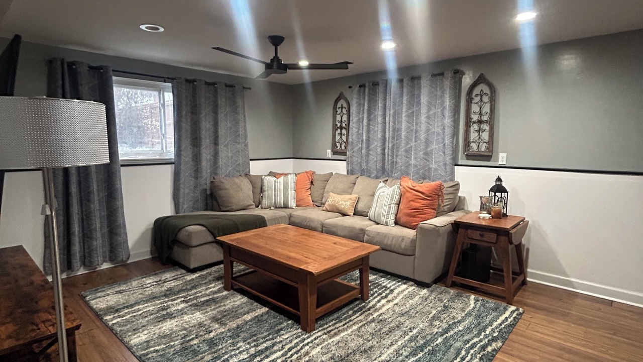 Photo of Livingroom in Clinton Township