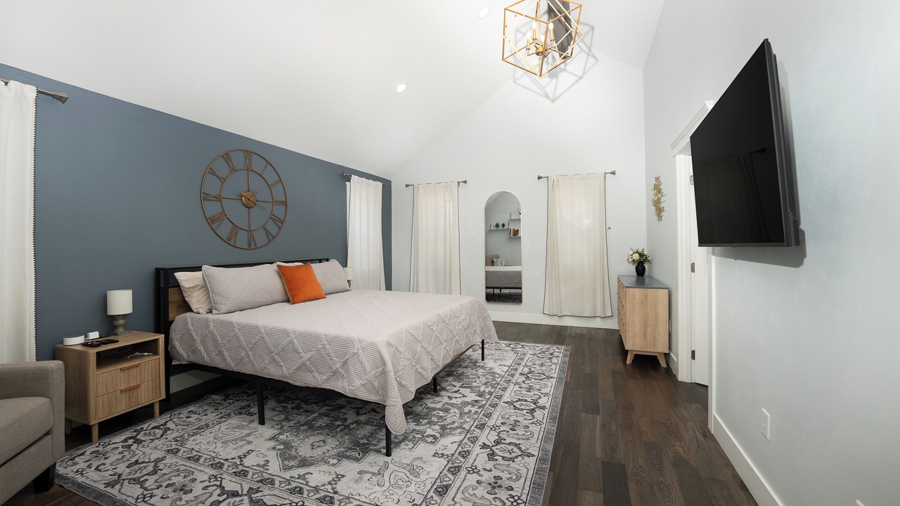 Photo of Bedroom in South Perry District
