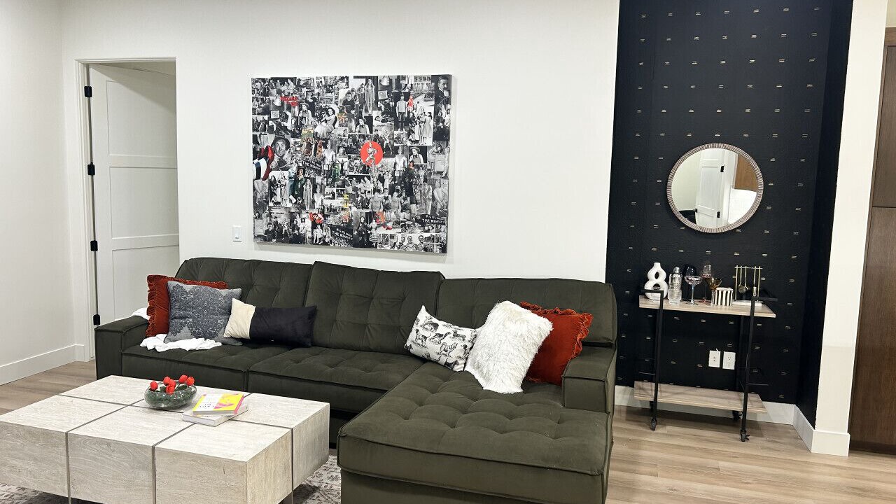 Photo of Livingroom in Eagle