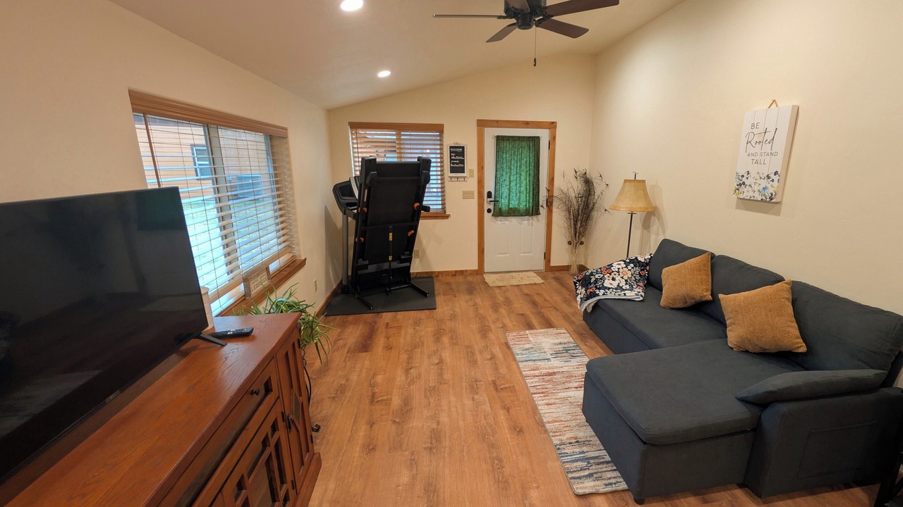 Photo of Bedroom in Lincoln County